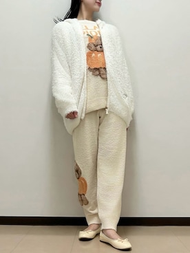 「アイテム（ルームウェア/パジャマ、ホワイト系）」を使った、gelato piqueさん（レディース・163cm）の秋コーディネート