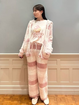 「アイテム（ルームウェア）」を使った、gelato piqueさん（レディース・161cm）の冬コーディネート