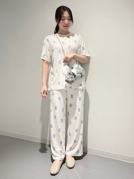 「アイテム（キーケース/キーアクセサリー）」を使った、gelato piqueさん（レディース・162cm）の夏コーディネート