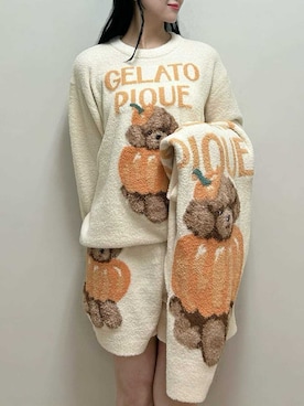 「アイテム（ルームウェア/パジャマ、ベージュ系）」を使った、gelato piqueさん（レディース・163cm）の秋コーディネート