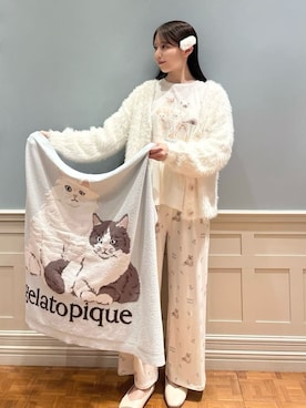 「アイテム（ブランケット）」を使った、gelato piqueさん（レディース・161cm）の冬コーディネート