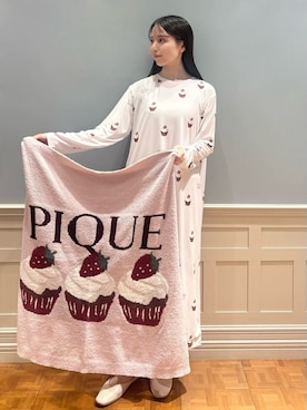 「アイテム（ブランケット）」を使った、gelato piqueさん（レディース・161cm）の秋コーディネート
