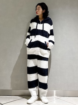 「アイテム（ルームウェア）」を使った、gelato piqueさん（レディース・168cm）の秋コーディネート