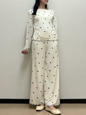 「アイテム（ルームウェア/パジャマ、ホワイト系）」を使った、gelato piqueさん（レディース・163cm）の秋コーディネート