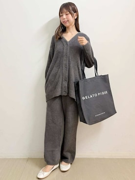 「アイテム（ルームウェア）」を使った、gelato piqueさん（レディース・161cm）の秋コーディネート