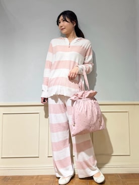 「アイテム（ポーチ）」を使った、gelato piqueさん（レディース・158cm）の春コーディネート