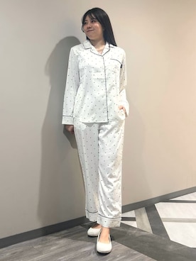 「アイテム（ルームウェア）」を使った、gelato piqueさん（レディース・165cm）の秋コーディネート