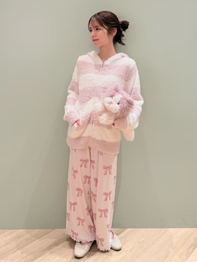 「アイテム（インテリア）」を使った、gelato piqueさん（レディース・156cm）の秋コーディネート