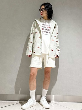 「アイテム（ルームウェア）」を使った、gelato piqueさん（レディース・168cm）の秋コーディネート