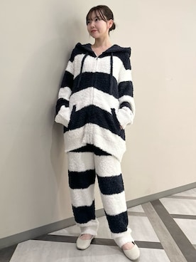 「アイテム（ルームウェア、ブルー系）」を使った、gelato piqueさん（レディース・158cm）の秋コーディネート