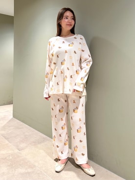 「アイテム（ルームウェア）」を使った、gelato piqueさん（レディース・157cm）の秋コーディネート