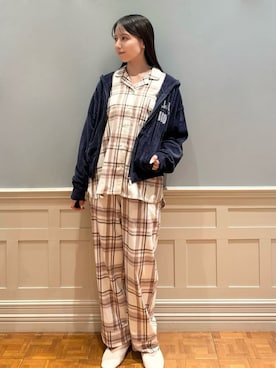「アイテム（ルームウェア）」を使った、gelato piqueさん（レディース・161cm）の秋コーディネート