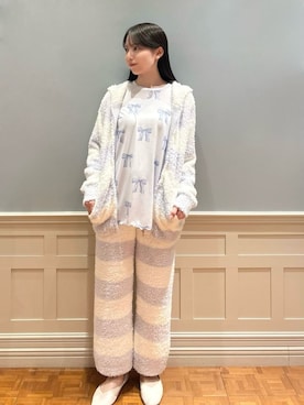 「アイテム（ルームウェア）」を使った、gelato piqueさん（レディース・161cm）の秋コーディネート
