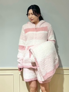 「アイテム（ブランケット）」を使った、gelato piqueさん（レディース・158cm）の冬コーディネート