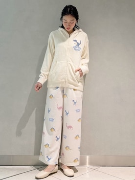 「アイテム（ルームウェア/パジャマ）」を使った、gelato piqueさん（レディース・168cm）の冬コーディネート