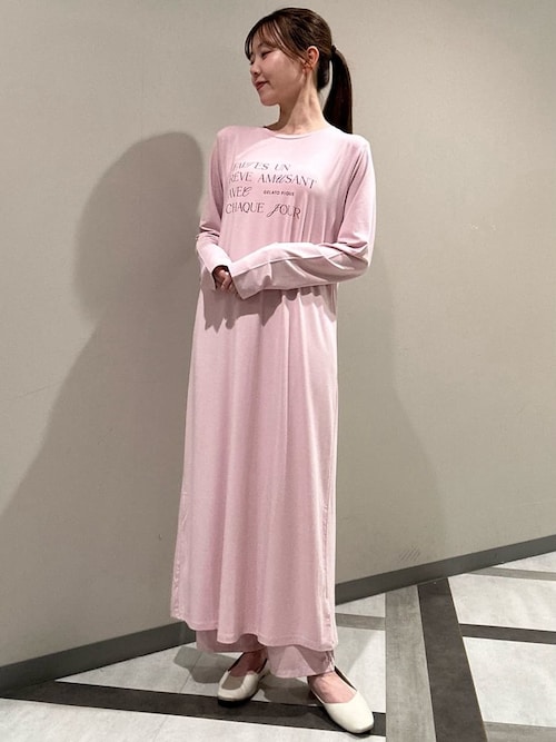 フェミニンレーヨンロゴワンピース（ルームウェア/パジャマ）｜gelato