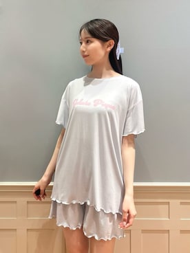 「アイテム（ルームウェア、ブルー系）」を使った、gelato piqueさん（レディース・161cm）の夏コーディネート