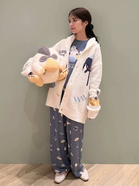 「アイテム（クッション/クッションカバー）」を使った、gelato piqueさん（レディース・156cm）の秋コーディネート