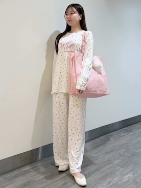 「アイテム（キーケース/キーアクセサリー）」を使った、gelato piqueさん（レディース・158cm）の秋コーディネート