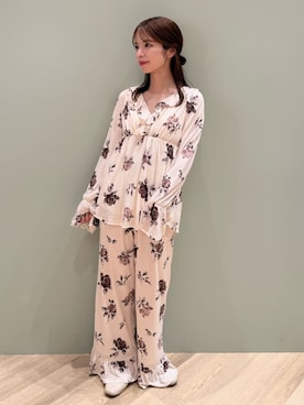 「アイテム（ルームウェア）」を使った、gelato piqueさん（レディース・156cm）の秋コーディネート