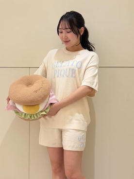 「アイテム（インテリア）」を使った、gelato piqueさん（レディース・158cm）の春コーディネート
