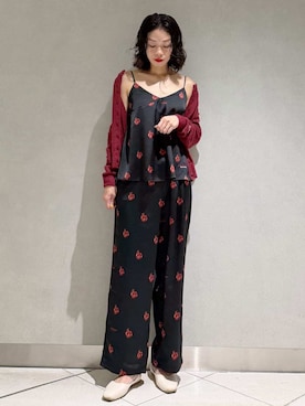 「アイテム（ルームウェア、レッド系）」を使った、gelato piqueさん（レディース・168cm）の秋コーディネート
