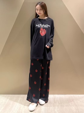 「アイテム（ルームウェア、レッド系）」を使った、gelato piqueさん（レディース・150cm）の秋コーディネート