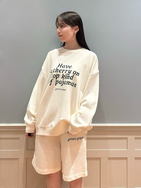 「アイテム（ルームウェア）」を使った、gelato piqueさん（レディース・161cm）の秋コーディネート