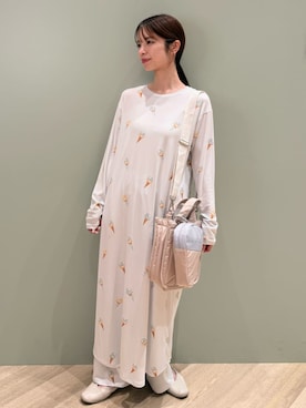 「アイテム（ペットグッズ）」を使った、gelato piqueさん（レディース・156cm）の冬コーディネート