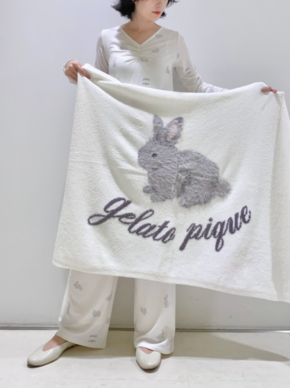 新品 ジェラピケ ベビモコラビットジャガードワンピース ジェラートピケ ジェラピケ ベビモコラビットジャガード
