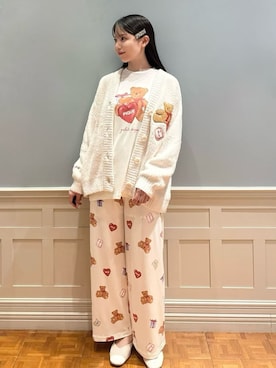 「アイテム（バレッタ/ヘアクリップ、シルバー系）」を使った、gelato piqueさん（レディース・161cm）の秋コーディネート