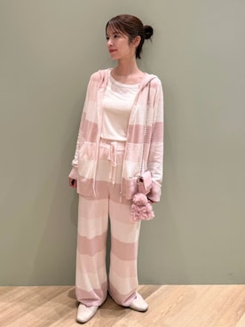 「アイテム（ポーチ）」を使った、gelato piqueさん（レディース・156cm）の夏コーディネート