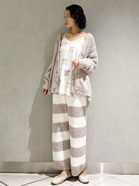 「gelato pique（ジェラートピケ）の【ラッピング済み】ジェラートカーディガン＆2ボーダーロングパンツセット（ルームウェア/パジャマ）」を使った、gelato piqueさん（レディース・168cm）の秋コーディネート