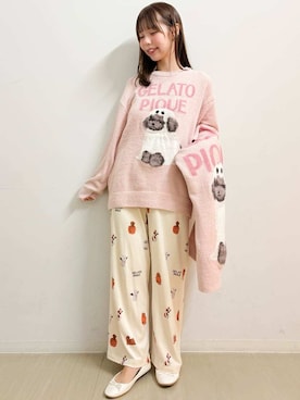 「アイテム（ルームウェア/パジャマ、ベージュ系）」を使った、gelato piqueさん（レディース・161cm）の秋コーディネート