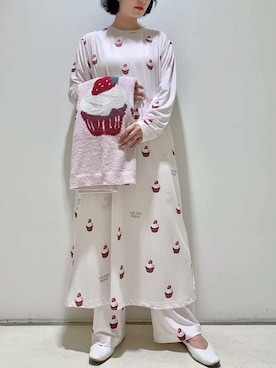 「アイテム（ブランケット）」を使った、gelato piqueさん（レディース・155cm）の秋コーディネート