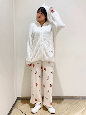 「アイテム（ルームウェア/パジャマ、ベージュ系）」を使った、gelato piqueさん（レディース・165cm）の秋コーディネート