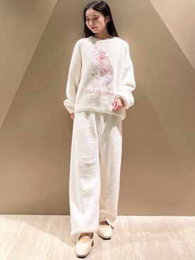 gelato piqueさんの「ベビモコCATジャガードプルオーバー」を使ったコーディネート
