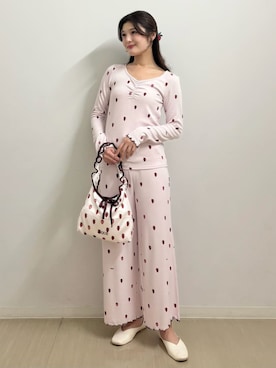 「アイテム（その他ルームウェア）」を使った、gelato piqueさん（レディース・164cm）の冬コーディネート