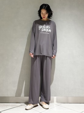 「gelato pique（ジェラートピケ）のレーヨンロゴロンT（ルームウェア/パジャマ）」を使った、gelato piqueさん（レディース・168cm）の秋コーディネート