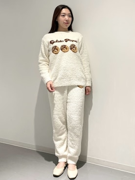 「アイテム（ルームウェア）」を使った、gelato piqueさん（レディース・162cm）の冬コーディネート