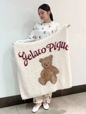 「アイテム（ルームウェア）」を使った、gelato piqueさん（レディース・158cm）の秋コーディネート