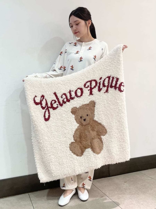 HOLIDAY】ジェラートスノーベアジャガードブランケット（ブランケット