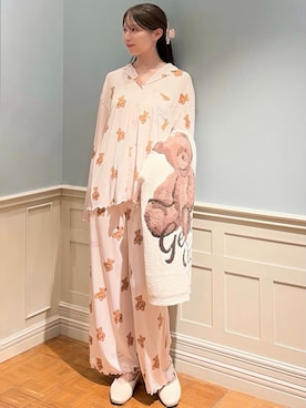 「アイテム（ブランケット）」を使った、gelato piqueさん（レディース・161cm）の秋コーディネート