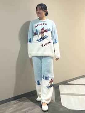 「アイテム（ルームウェア）」を使った、gelato piqueさん（レディース・165cm）の秋コーディネート