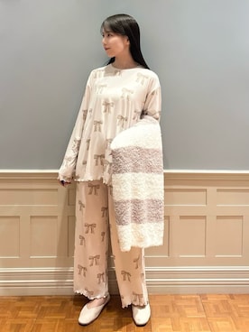 「アイテム（インテリア）」を使った、gelato piqueさん（レディース・161cm）の秋コーディネート