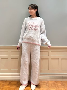 「アイテム（ルームウェア）」を使った、gelato piqueさん（レディース・161cm）の秋コーディネート