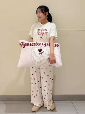 「アイテム（インテリア）」を使った、gelato piqueさん（レディース・158cm）の春コーディネート