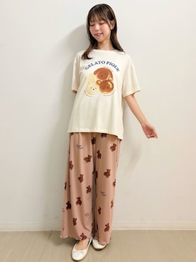 「アイテム（ルームウェア）」を使った、gelato piqueさん（レディース・161cm）の秋コーディネート
