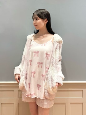 「アイテム（ルームウェア）」を使った、gelato piqueさん（レディース・161cm）の秋コーディネート