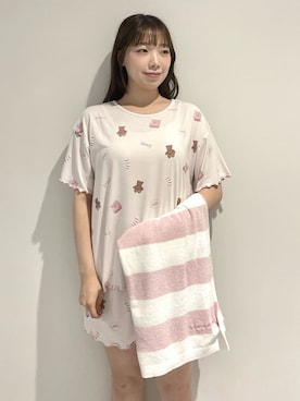 「アイテム（ブランケット）」を使った、gelato piqueさん（レディース・164cm）の夏コーディネート